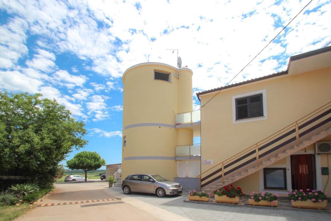 Silos Mare Novigrad (Istria) Exterior foto
